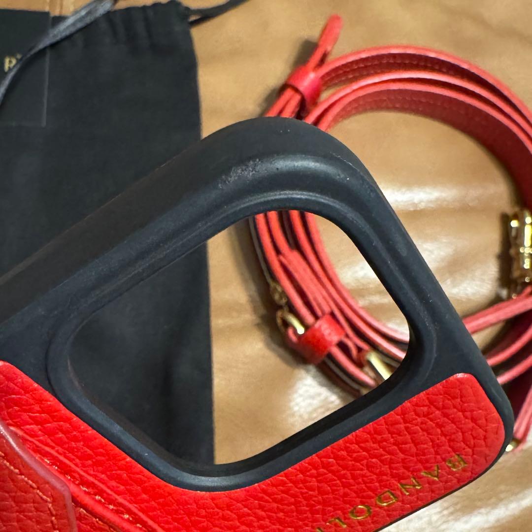 BANDOLIER iPhone15 Pro ケース