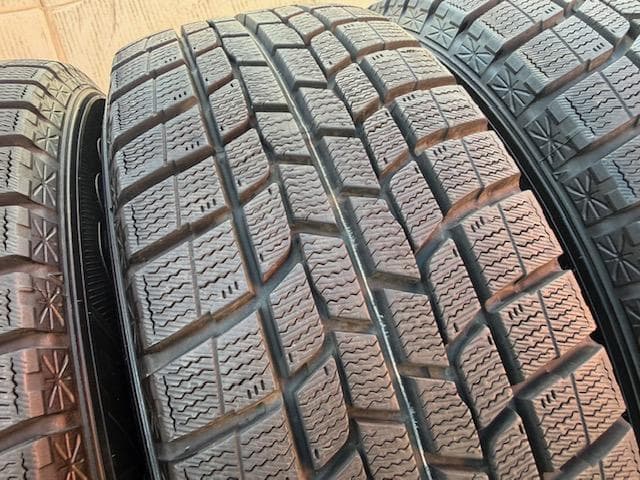 セレナ ノア ヴォクシー スタッドレスタイヤセット 195/65R15 バリ山！