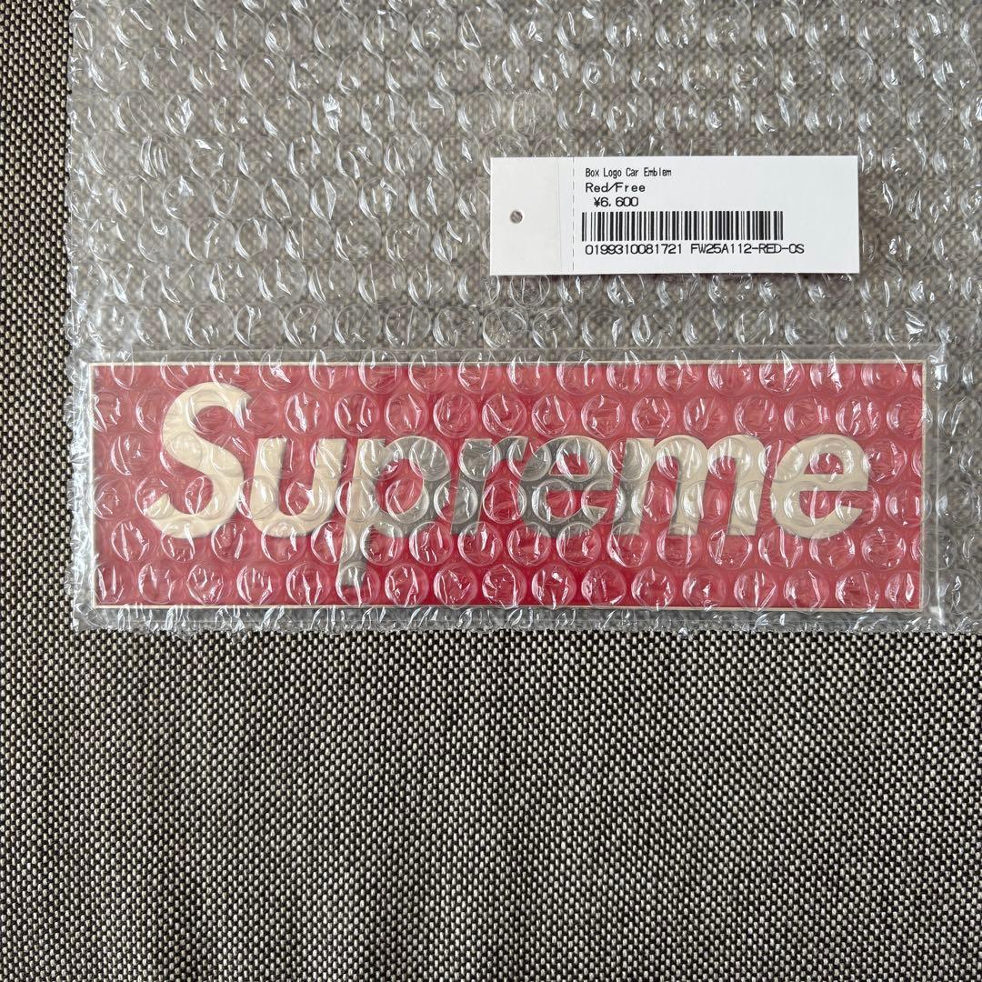 小物 Supreme Box Logo Car Emblem Red