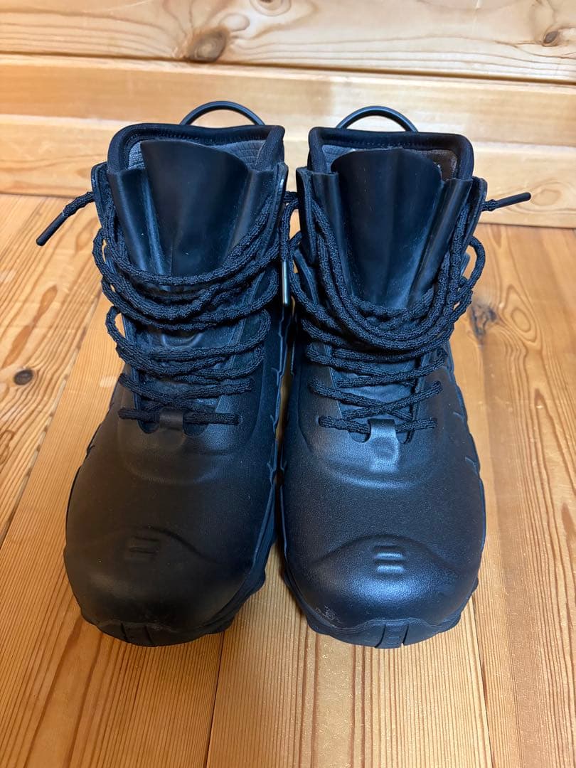 GIVENCHY ブラック スニーカー