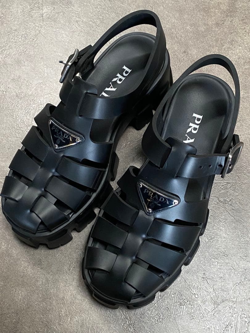 PRADA ブラック スポーツサンダル