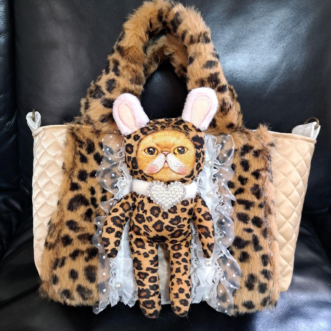 さ*ー様 コヤンイサムチョン♥️クムのヒョウ柄フェイクファーの可愛いバッグ