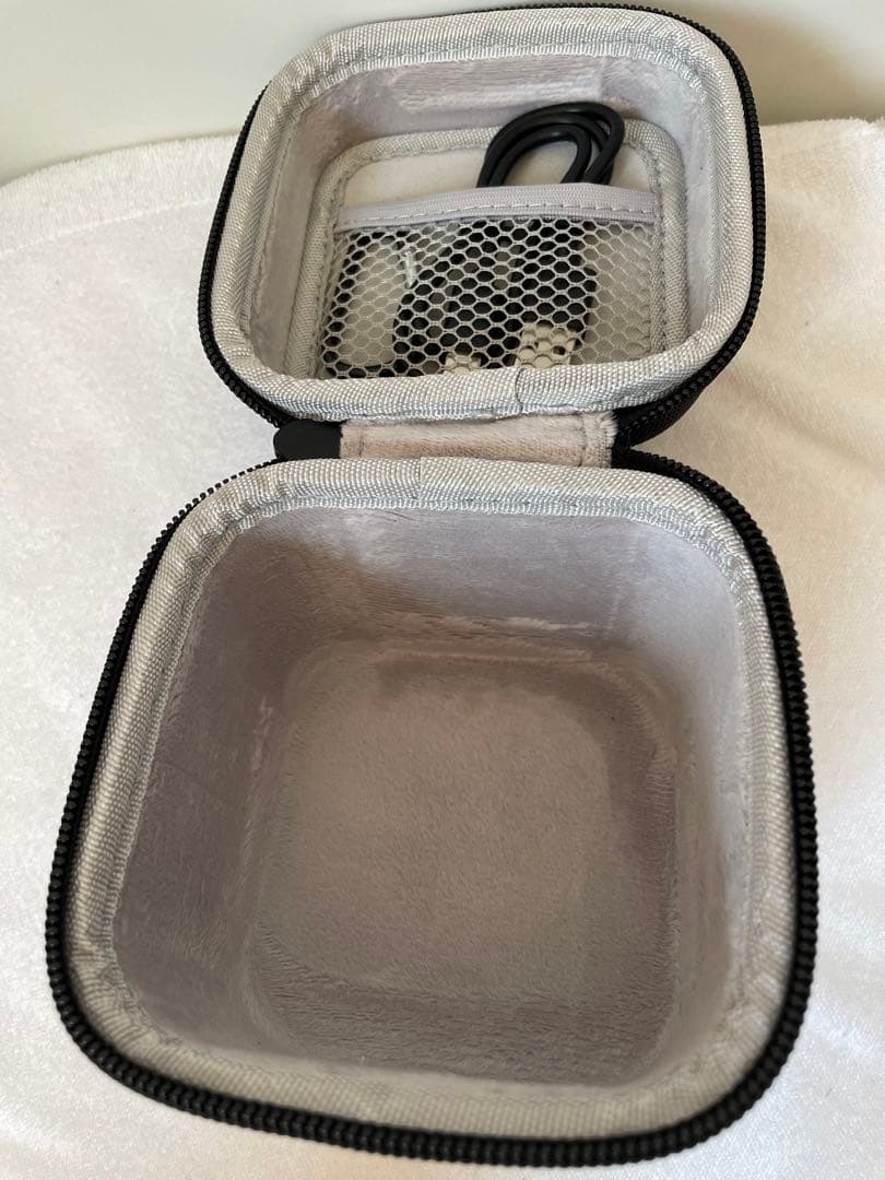 ケンタ様　シーイヤーパヴェ ブラックCP-4000-WT Cear pavé