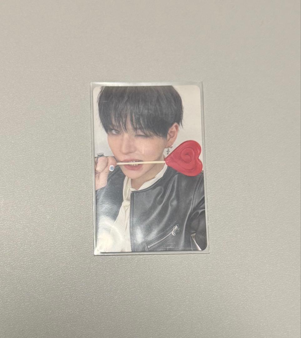 ヨシ 会場限定 10000円特典トレカ