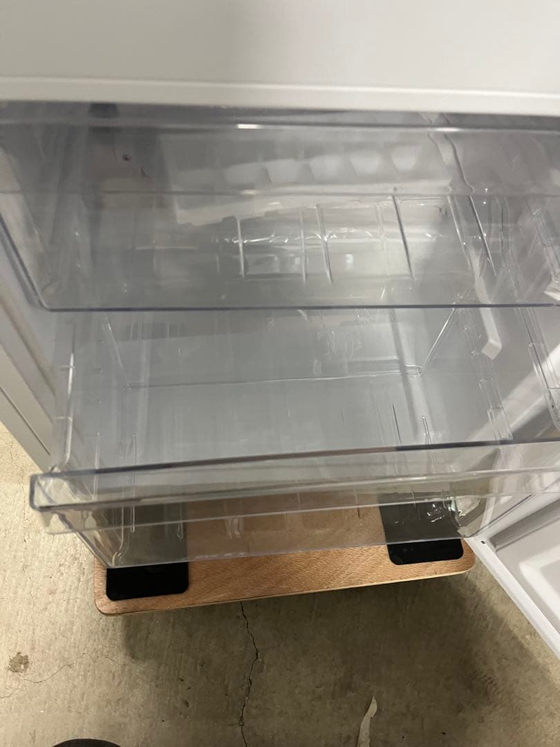 冷蔵庫 2ドア 140L 2023年 ニトリ NTR-140WH識別番号T