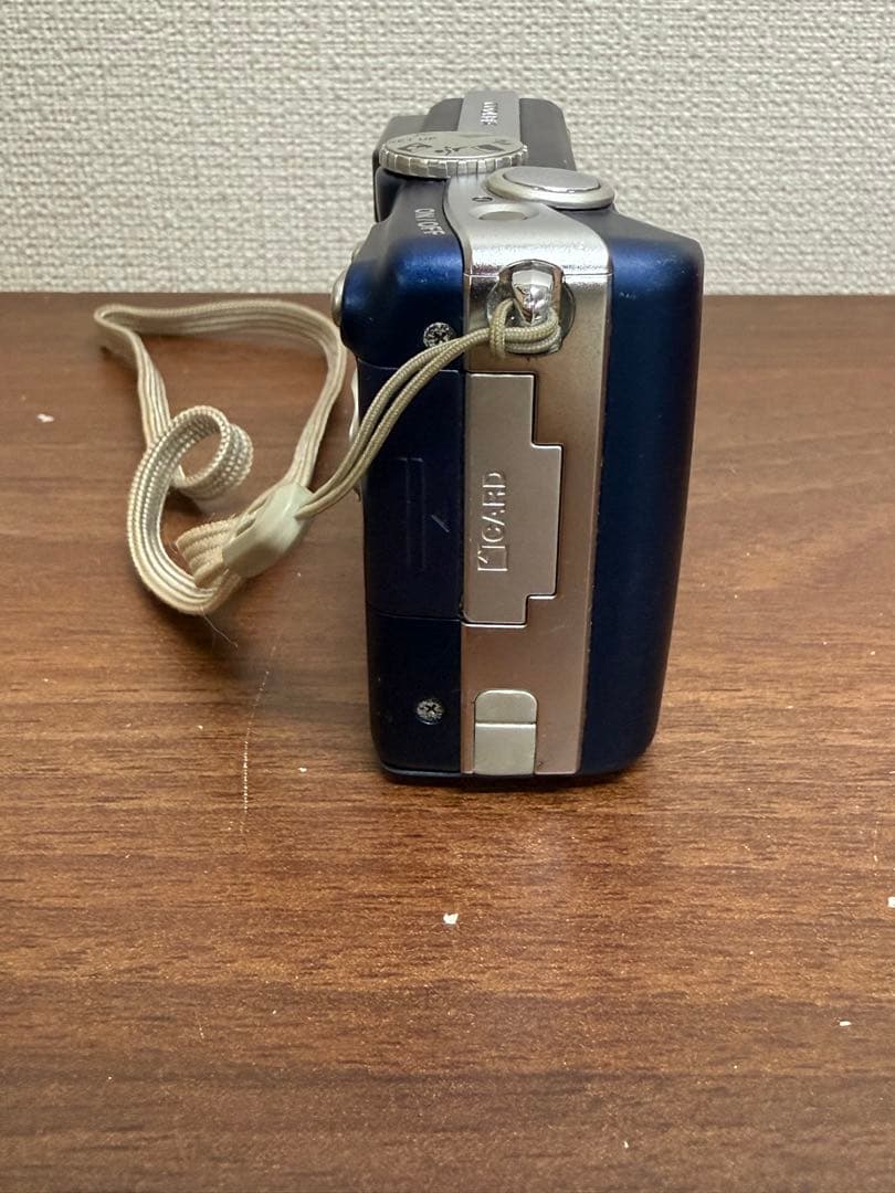 【送料込み】Nikon COOLPIX5200 ブルー　デジカメ　ニコン