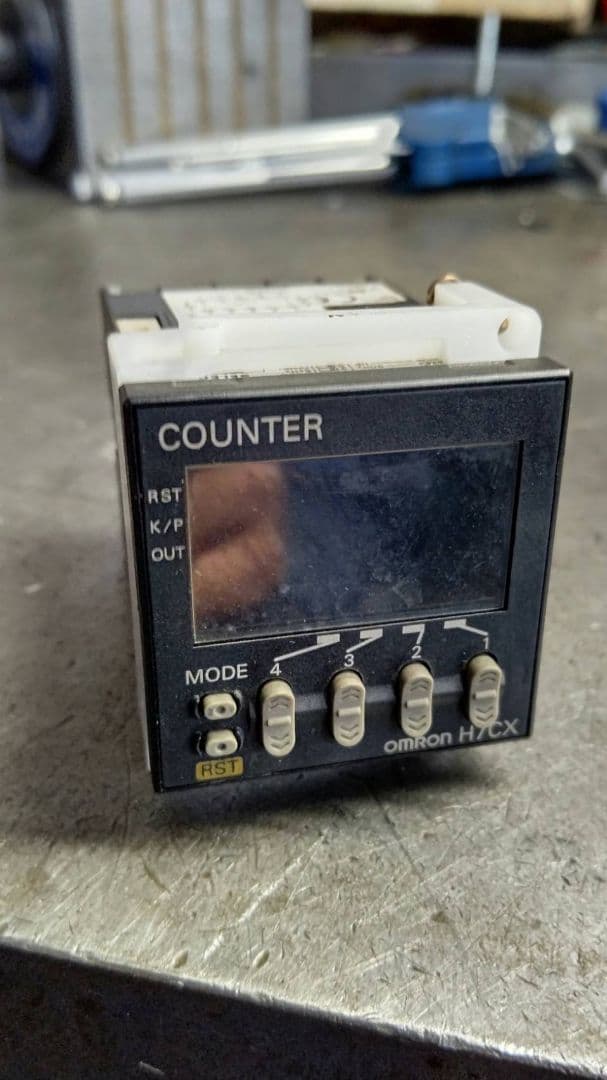 OMRON 電子カウンター H7CX
中古品の為多少の汚れ、キズ有り