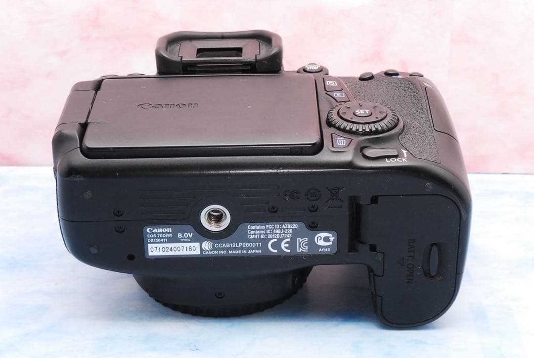 Canon EOS 70D☆手ぶれ補正Wレンズ☆一眼レフカメラ☆Wi-Fi