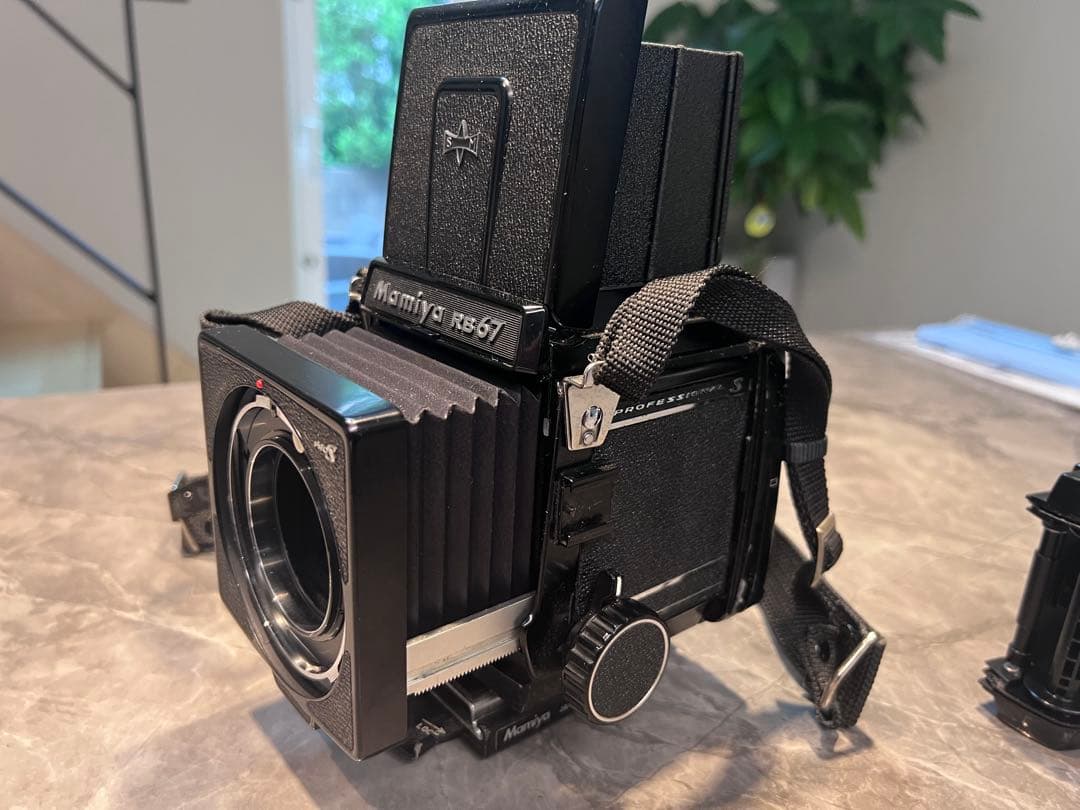 Mamiya 67 pro S フィルムカメラとレンズ