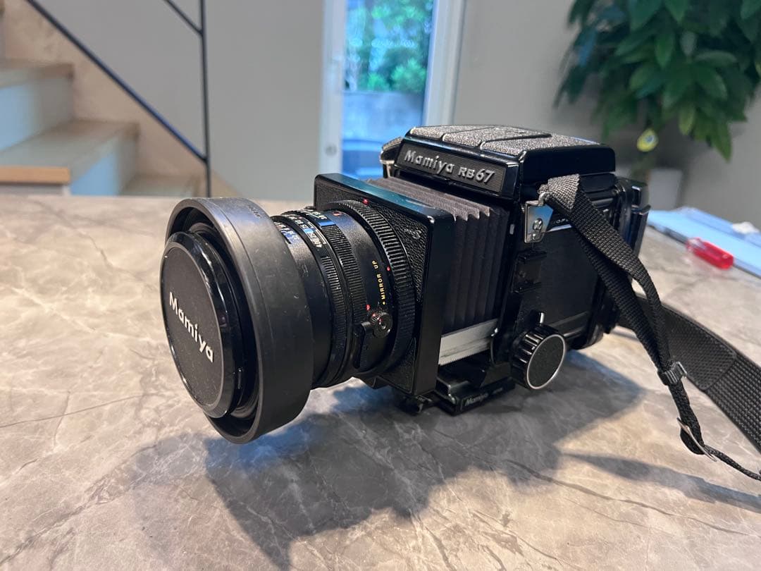 Mamiya 67 pro S フィルムカメラとレンズ