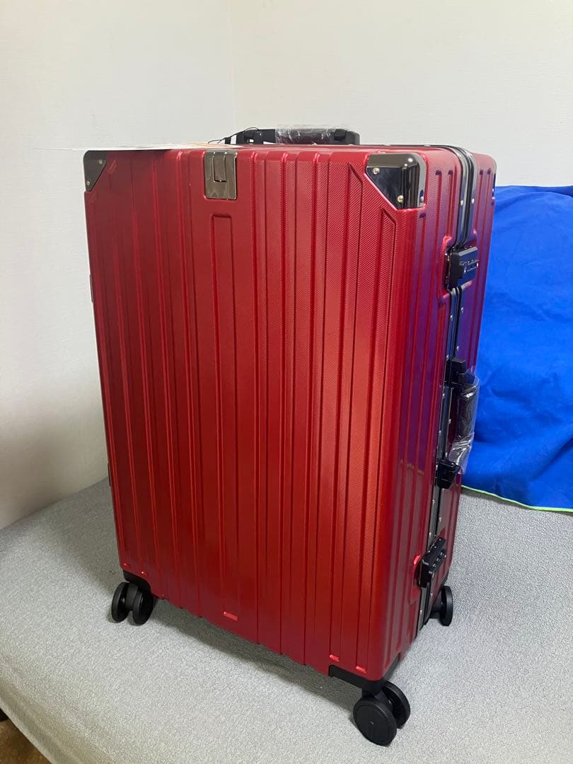 [kazu m] スーツケース