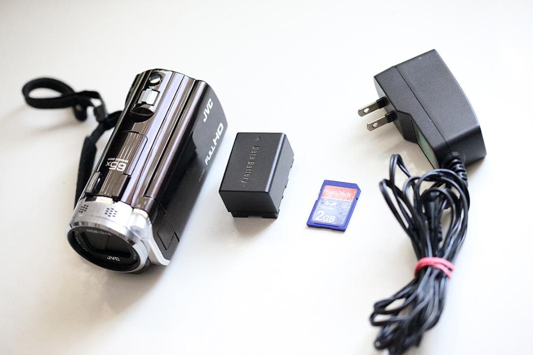 さくら家族、JVC Everio ビデオカメラ Q684