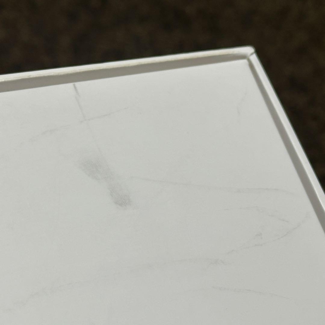 さ*と様 iPad 第６世代 Wi-Fi + Cellular 32GB シルバ