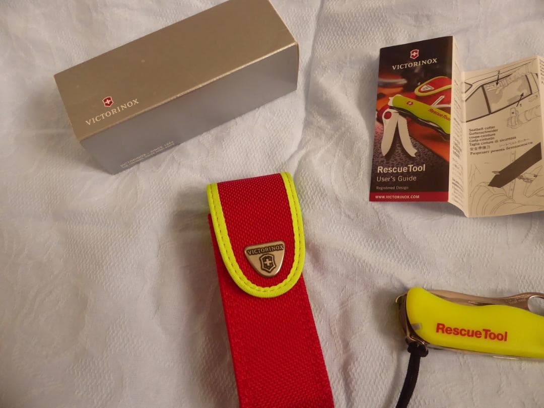 Victorinox 未使用【ヴィクトリノックス】レスキューツール　赤×黄