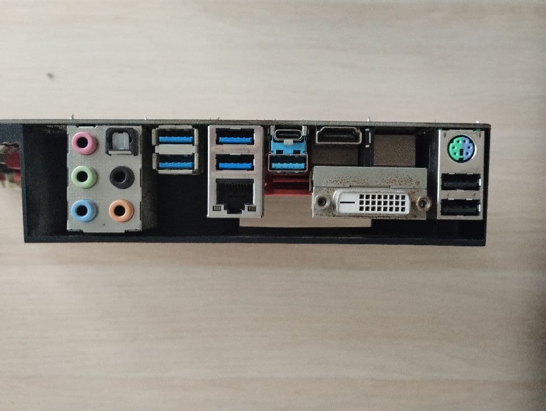 CPU： i7-6700K、MB：ASRock H170 PERFORMANCE