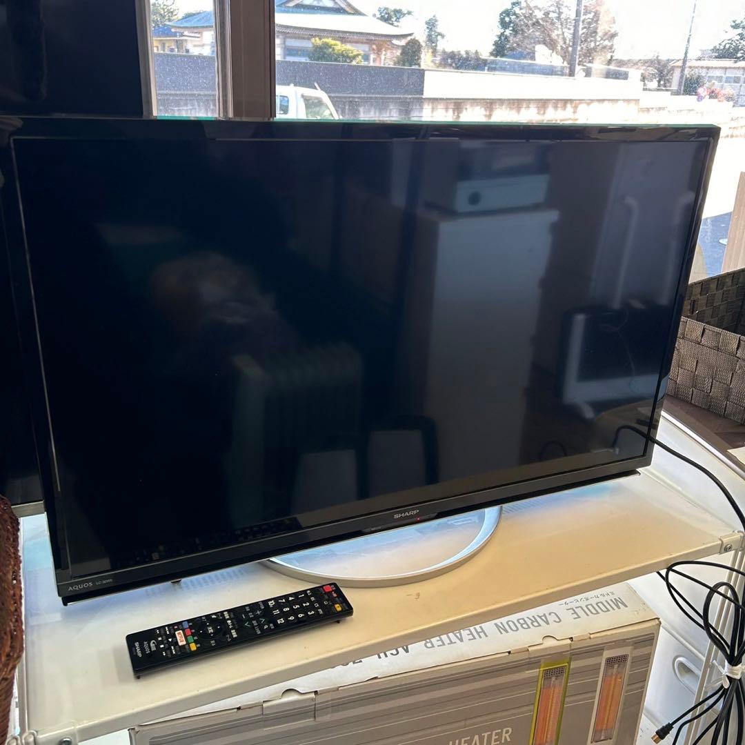 SHARP AQUOS 液晶カラーテレビ　32インチ　2018年製