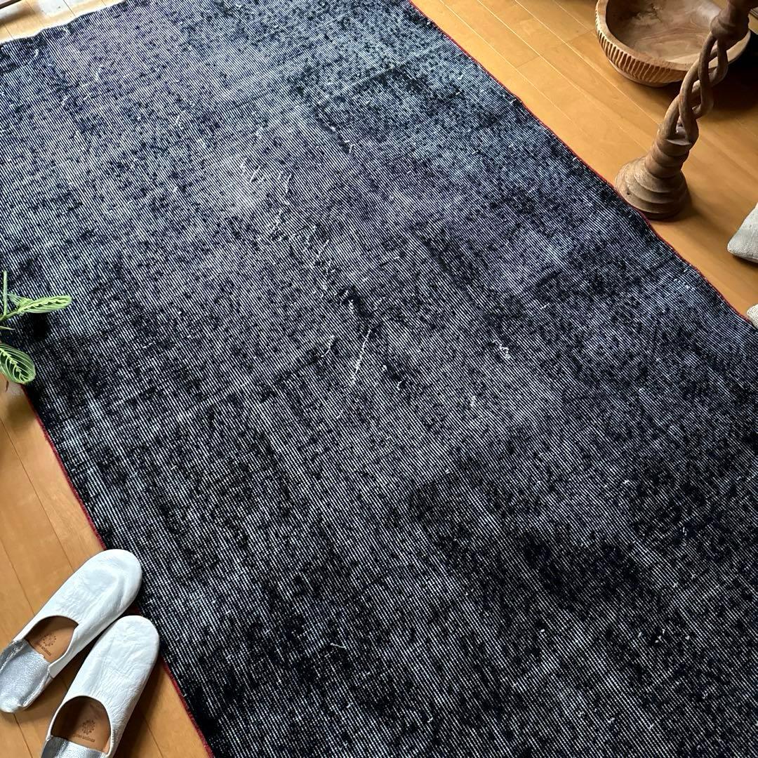 116.5×213.5オーバーダイ　ワンカラー赤ステッチ　トルコヴィンテージラグ