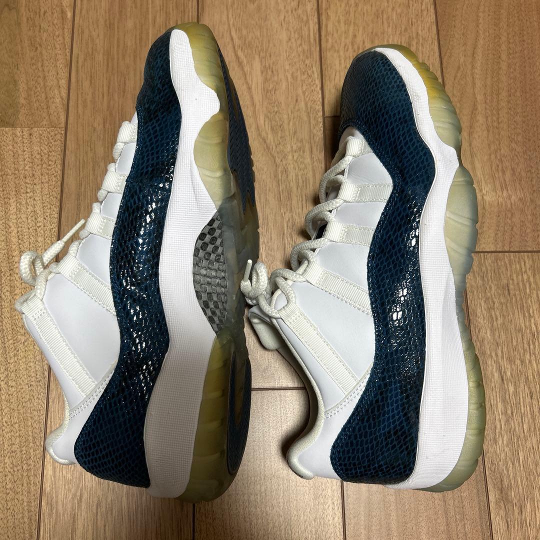 靴 AIR JORDAN 11 LOW SNAKESKIN