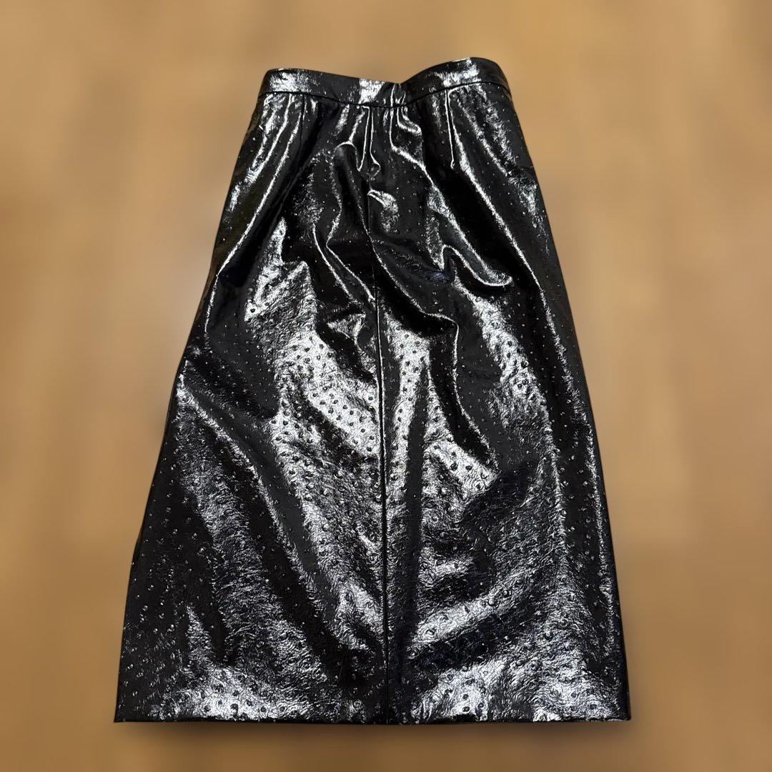 マルジェラ黒タイトスカート フェイクレザー