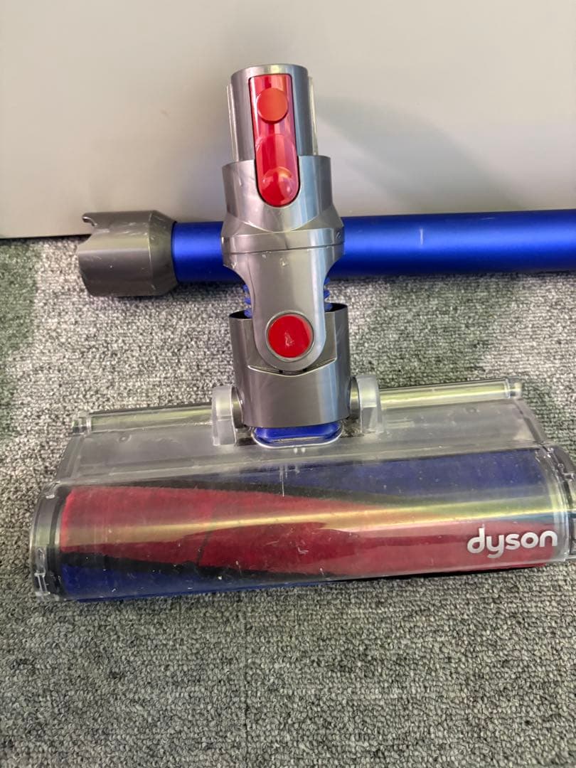 ダイソン 動作確認済Dyson V7 fluffy コードレス掃除機