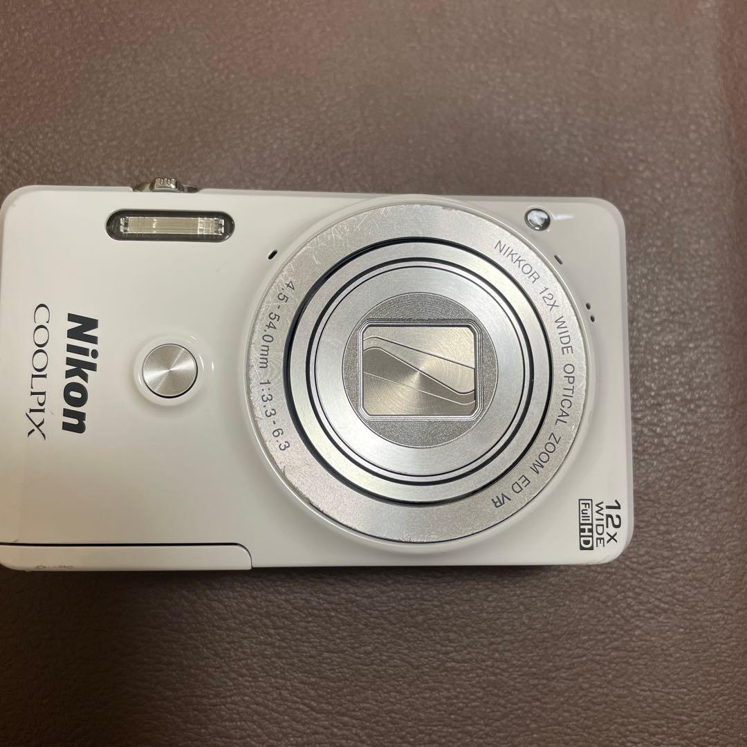 Nikon COOLPIX S6900 ホワイト　デジタルカメラ