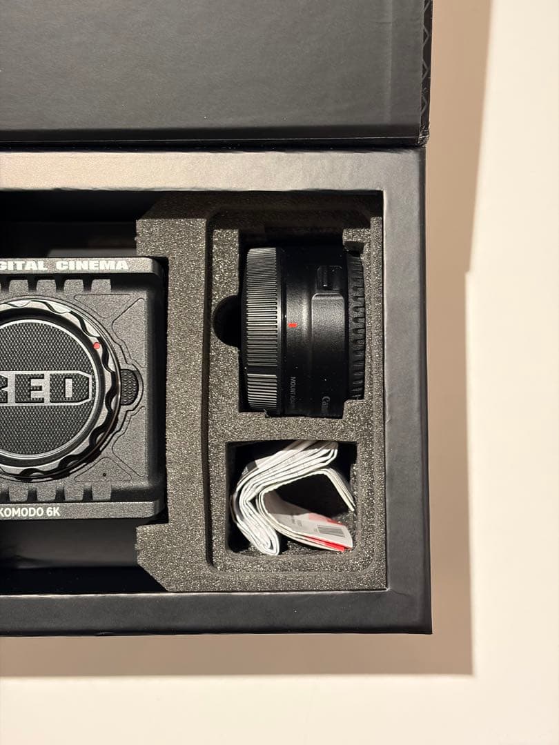 ビデオカメラ RED KOMODO 6K