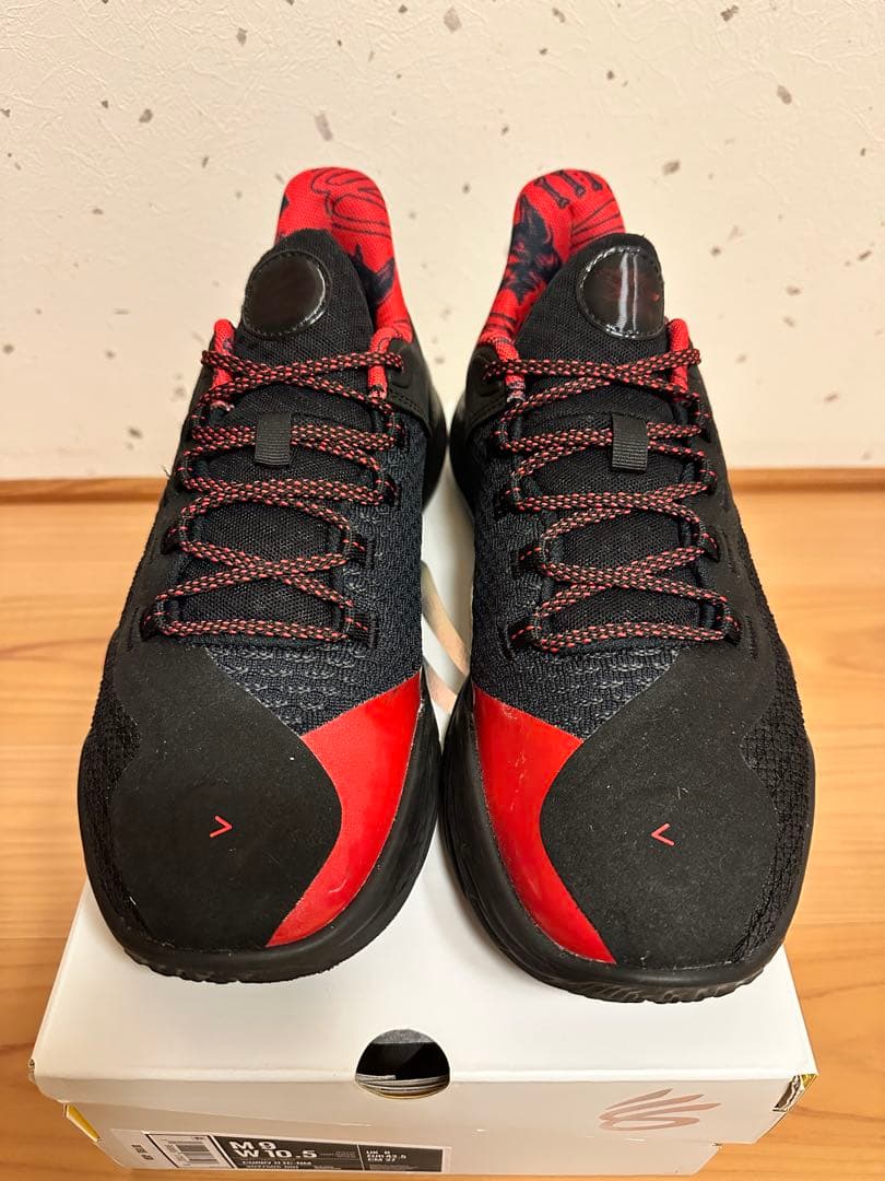 Curry 11 'Tuff Crowd'カリー11 アンダーアーマー