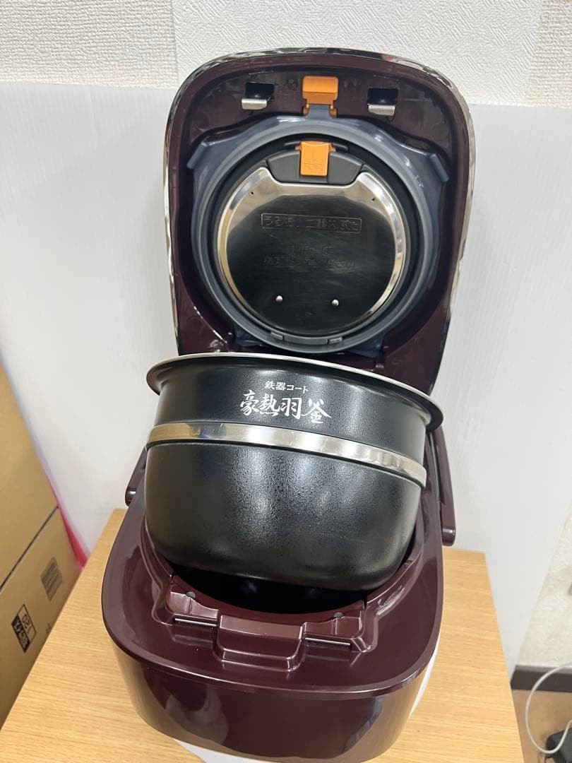 ZOJIRUSHI 象印 IH炊飯ジャー NP-YT10 5.5合2017年製