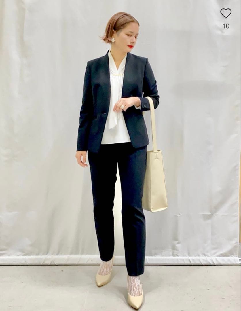 美品PLST プラステ ノーカラージャケットパンツスーツ M S 黒 フォーマル