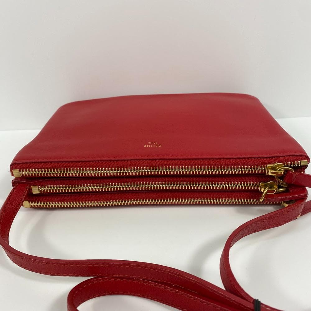 セリーヌ トリオスモール レッド ショルダーバッグ MBZ045