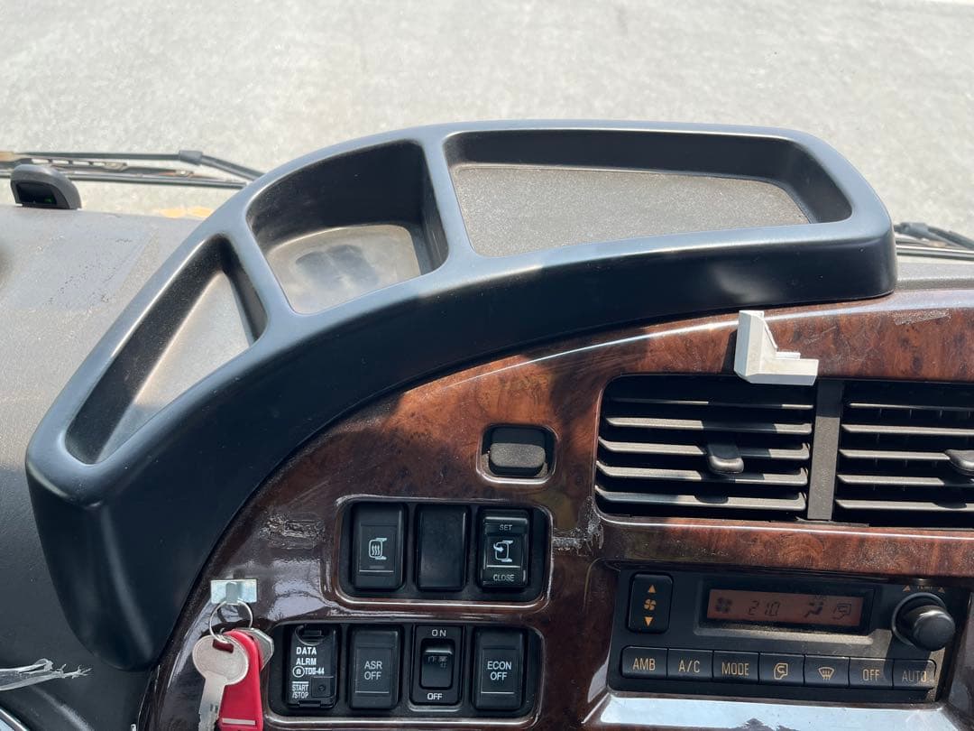 NEWギガの小物入れ