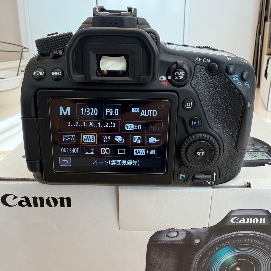 美品★EOS 80D EF-S 18-135mm IS USM★使用回数低