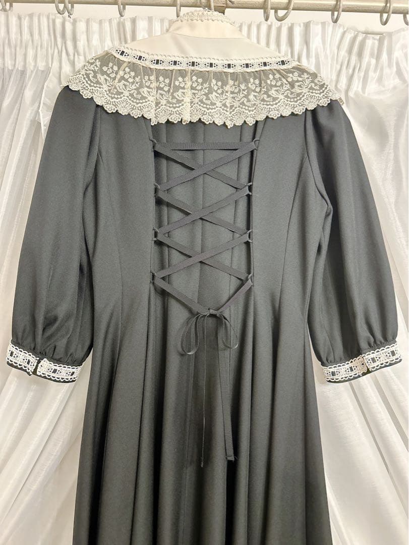 Innocent World イノワ　すずらんレースワンピース　黒×生成り（M）