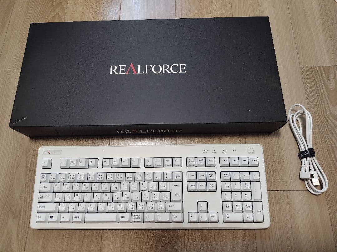 REALFORCE R3 ハイブリッド変荷重 日本語配列 ホワイト R3HA22