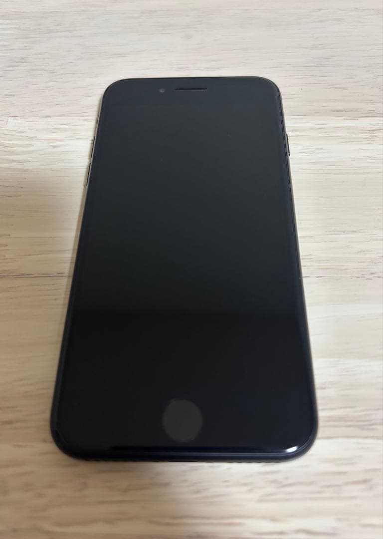Apple iPhone SE 第2世代 64GB ブラック