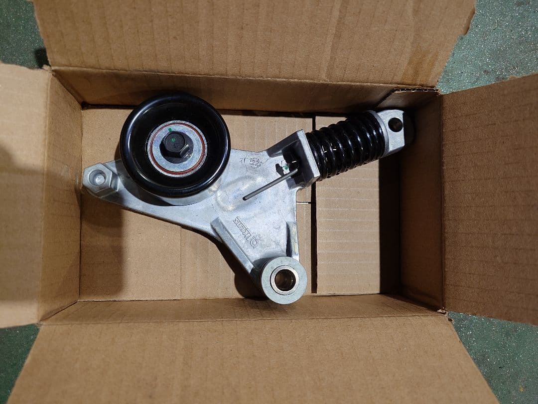 エスティマ 50系 オートテンショナー 新品