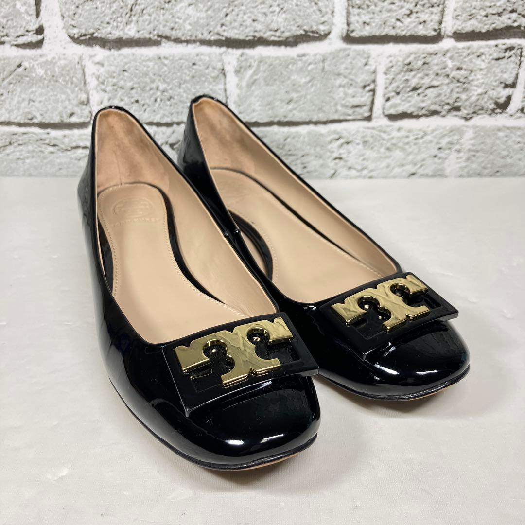 【美品】TORY BURCH パンプス 6.5M 23.5cm 金ロゴ エナメル