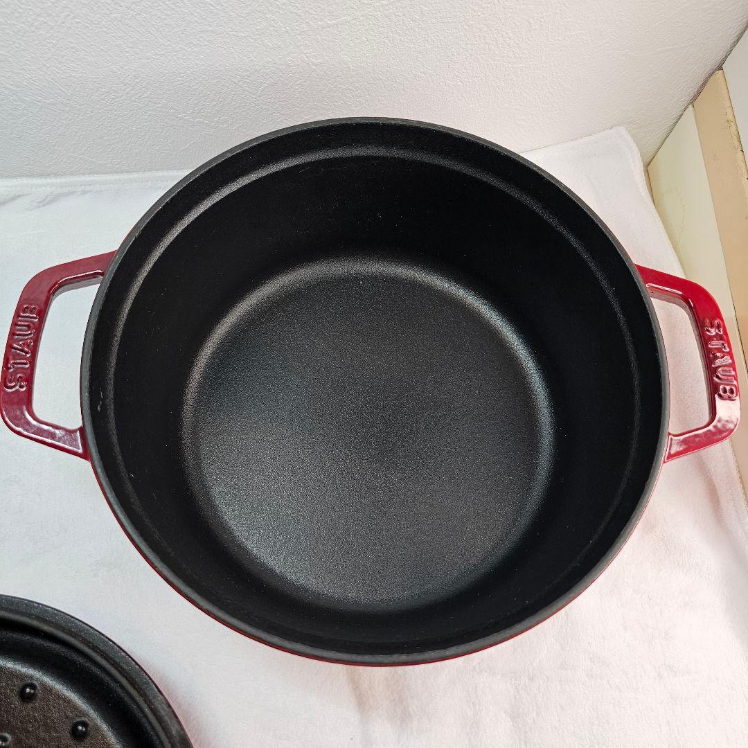 STAUB ストウブ 鋳物ホーロー鍋 ピコ・ココット 24cm ラウンドチェリ