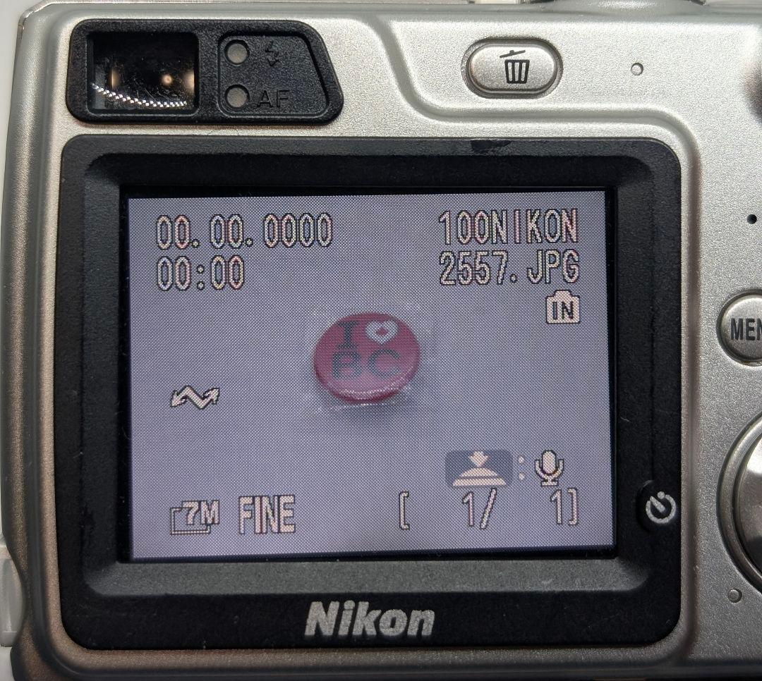 Nikon COOLPIX デジタルカメラ 2台 動作品 バッテリー付 訳あり