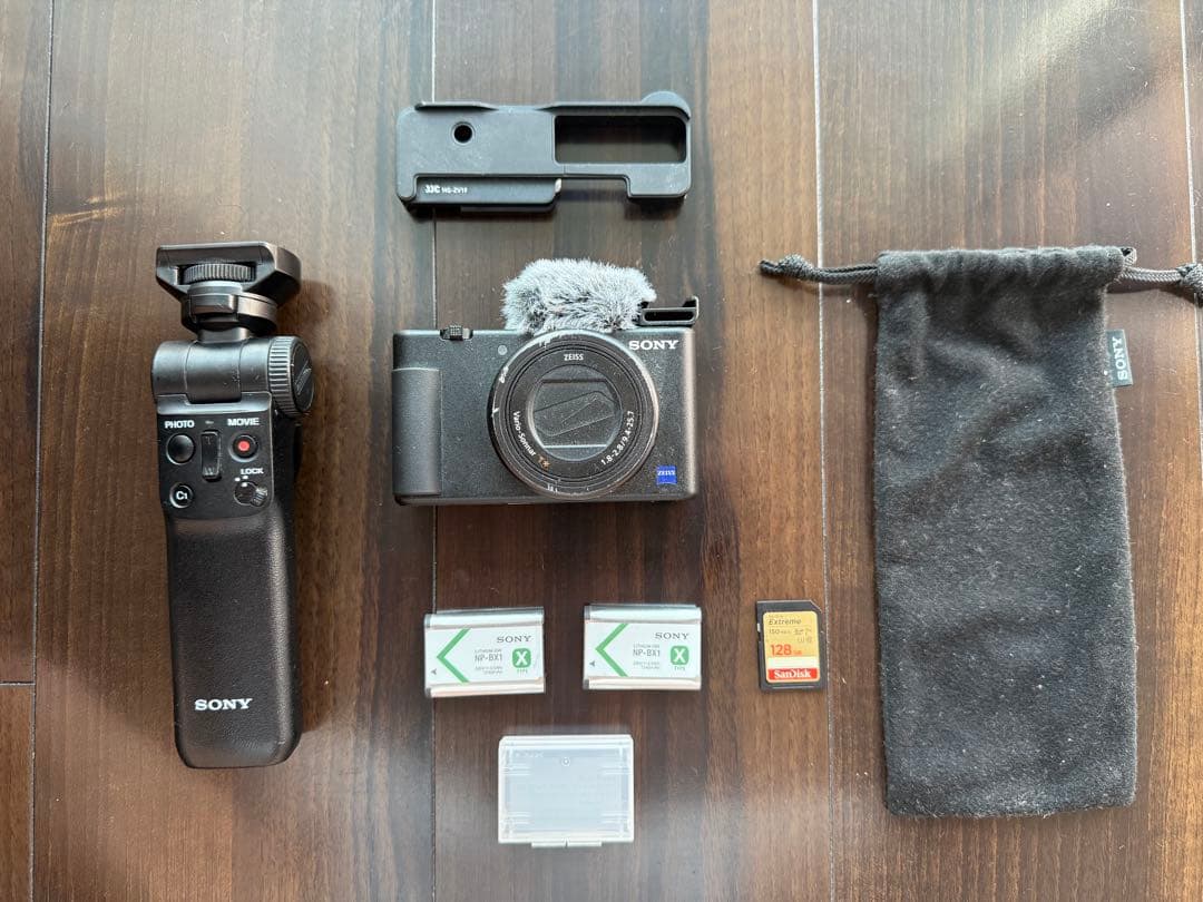 【美品】SONY Vlogカメラ ZV-1 セット（グリップ・SDカード）