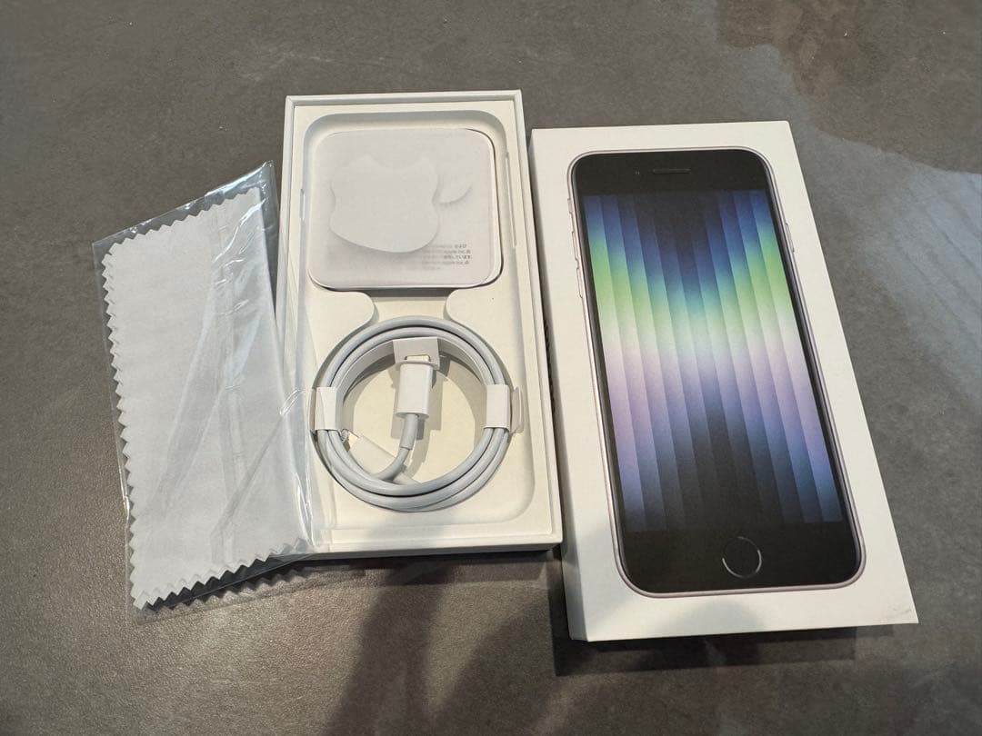 iPhone SE 第3世代 64GB SIMフリー ジャンク　初期化済