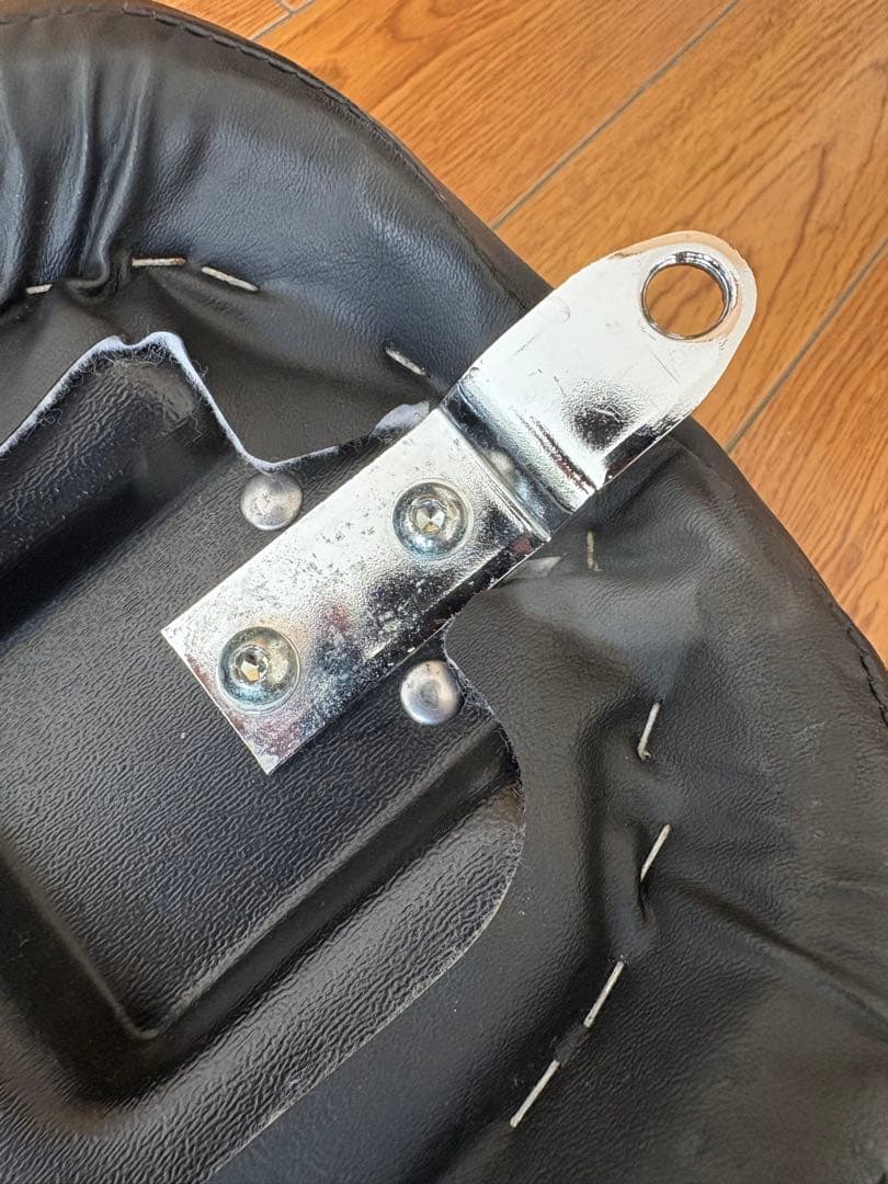 【SALE】スポーツスター　リジスポ　XLH 純正シート　〜03まで