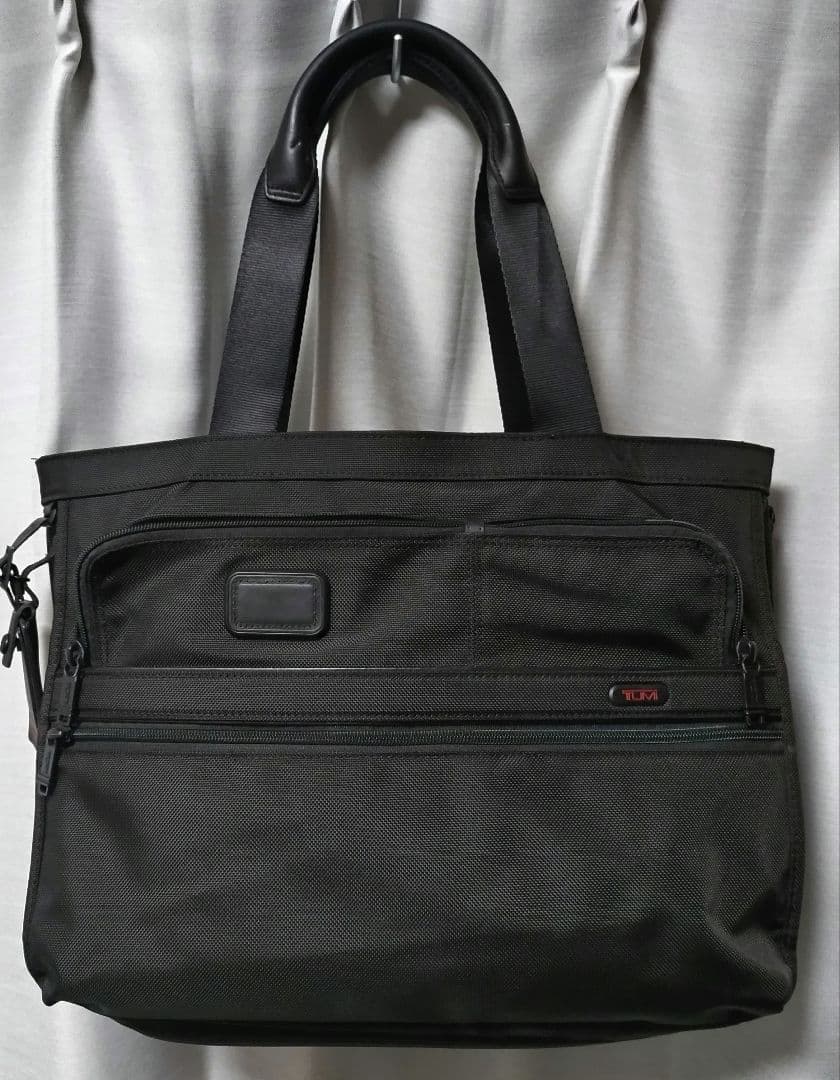 トゥミ　エクスパンダブル　トートバック　バリスティックナイロン