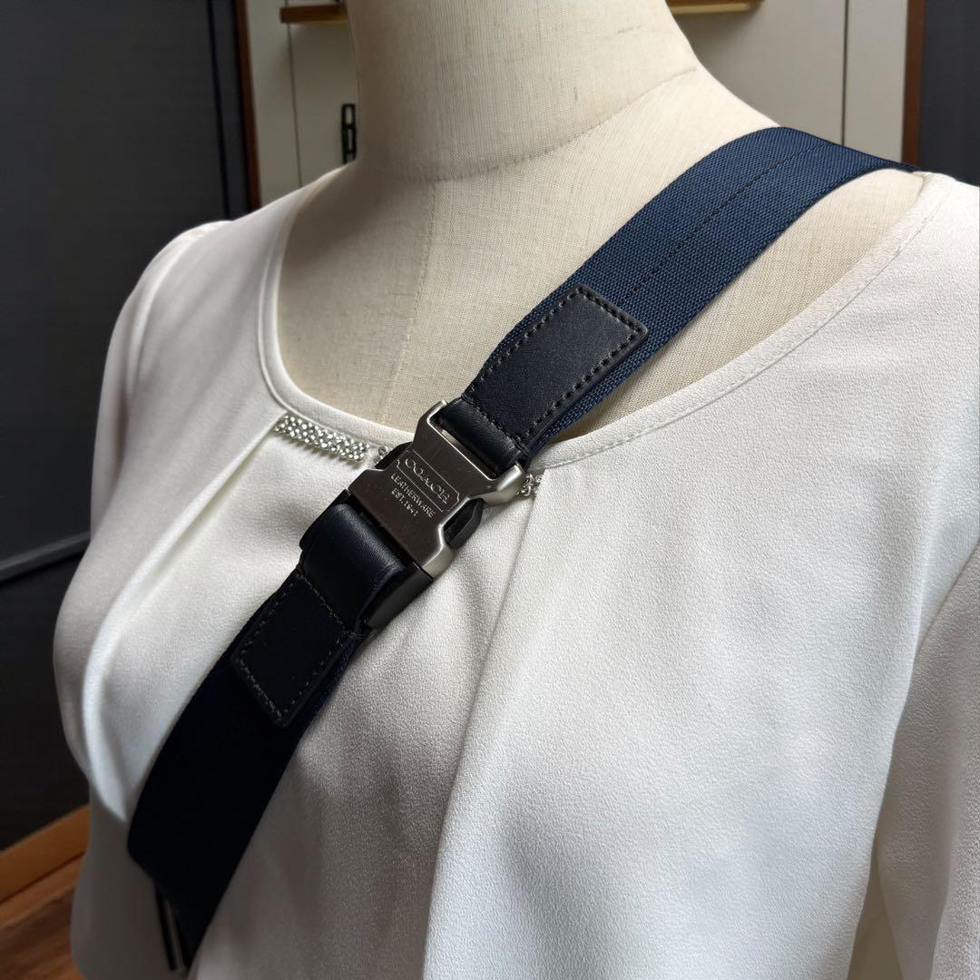 ✨希少色✨コーチ ボディバッグ トンプソン スリングバッグ クロスボディーレザー