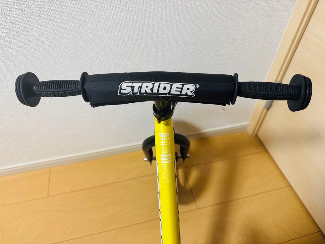 《状態良好・箱あり・美品》STRIDER SPORTS 新型 イエロー
