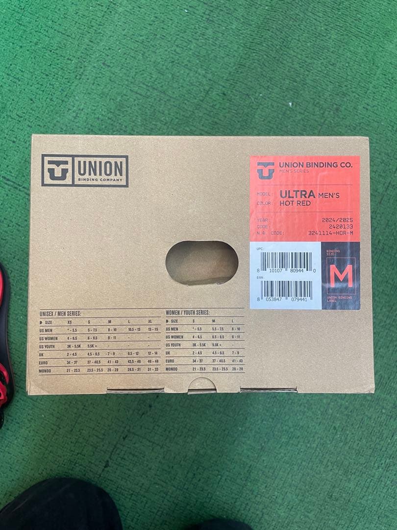 UNION ULTRA HOT RED Mサイズ ビンディング2024-25新品