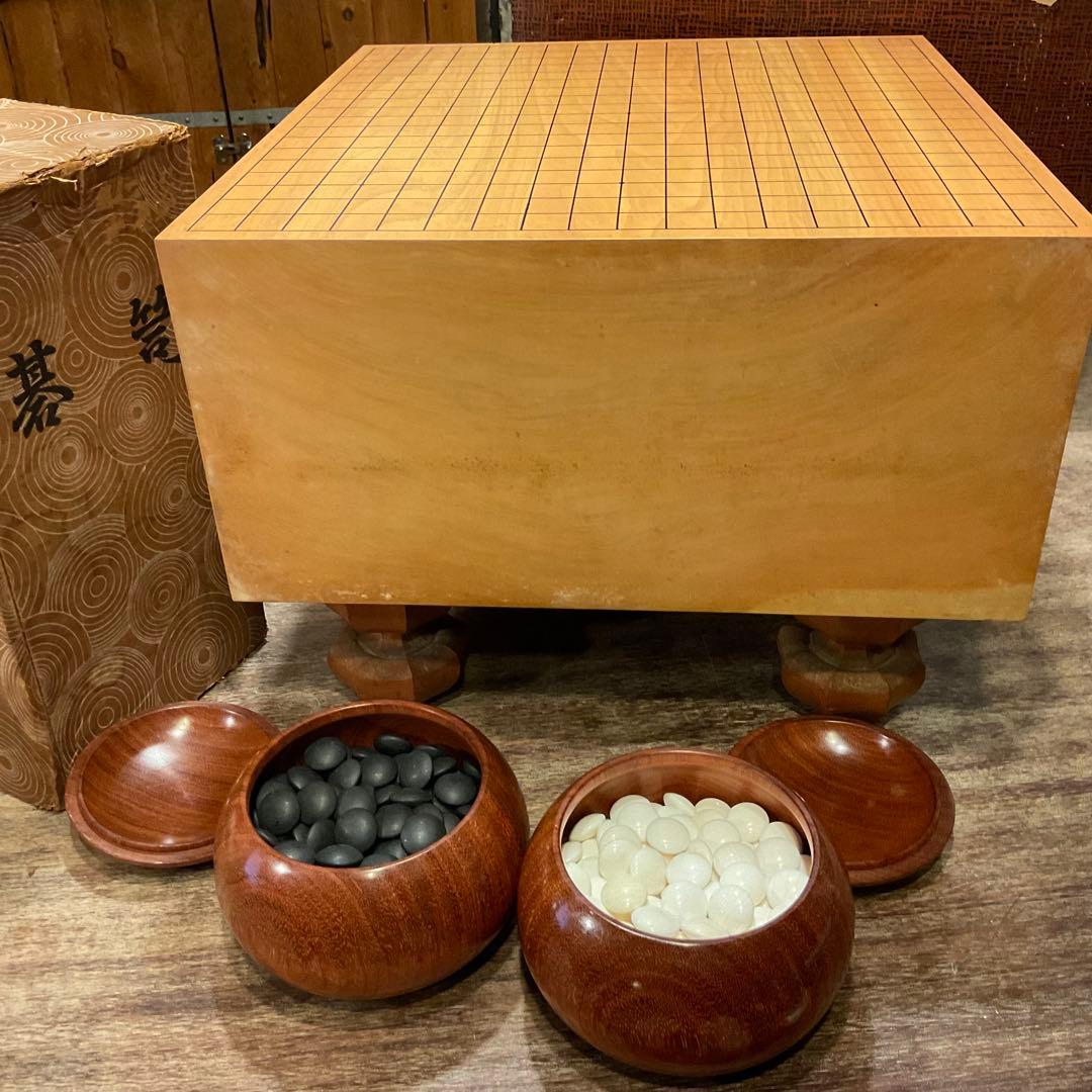 美品！囲碁セット【高級碁盤、碁石36号、特大碁笥】脚付 蛤 那智黒 碁盤 ヘソ付