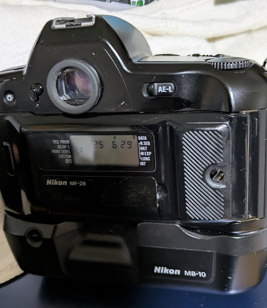 値下！F80シリーズの最上位機 Nikon F80S＋使い勝手良い28-85mm