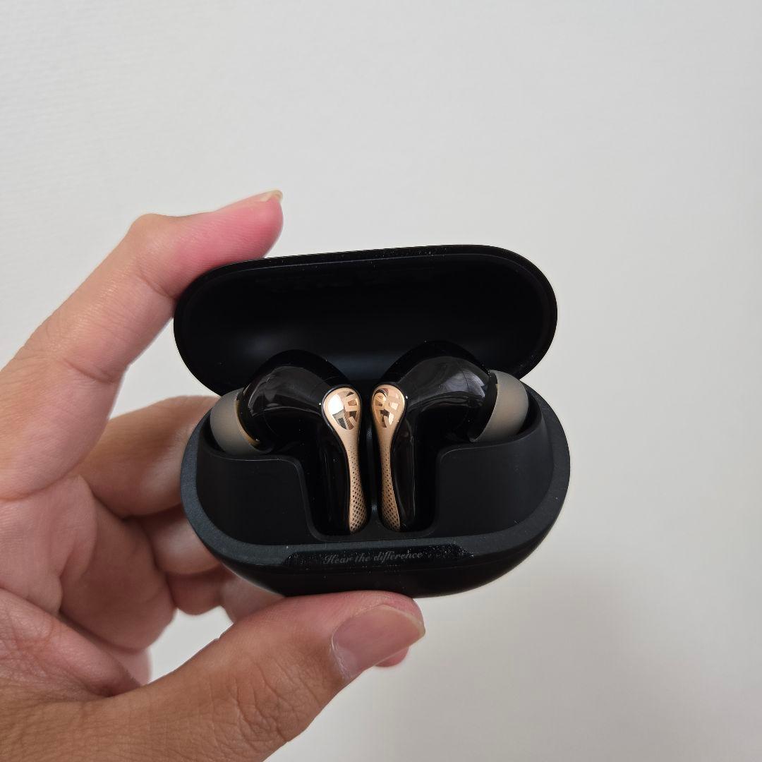 Air5 Pro+ ワイヤレスイヤホン ブラック/ゴールド