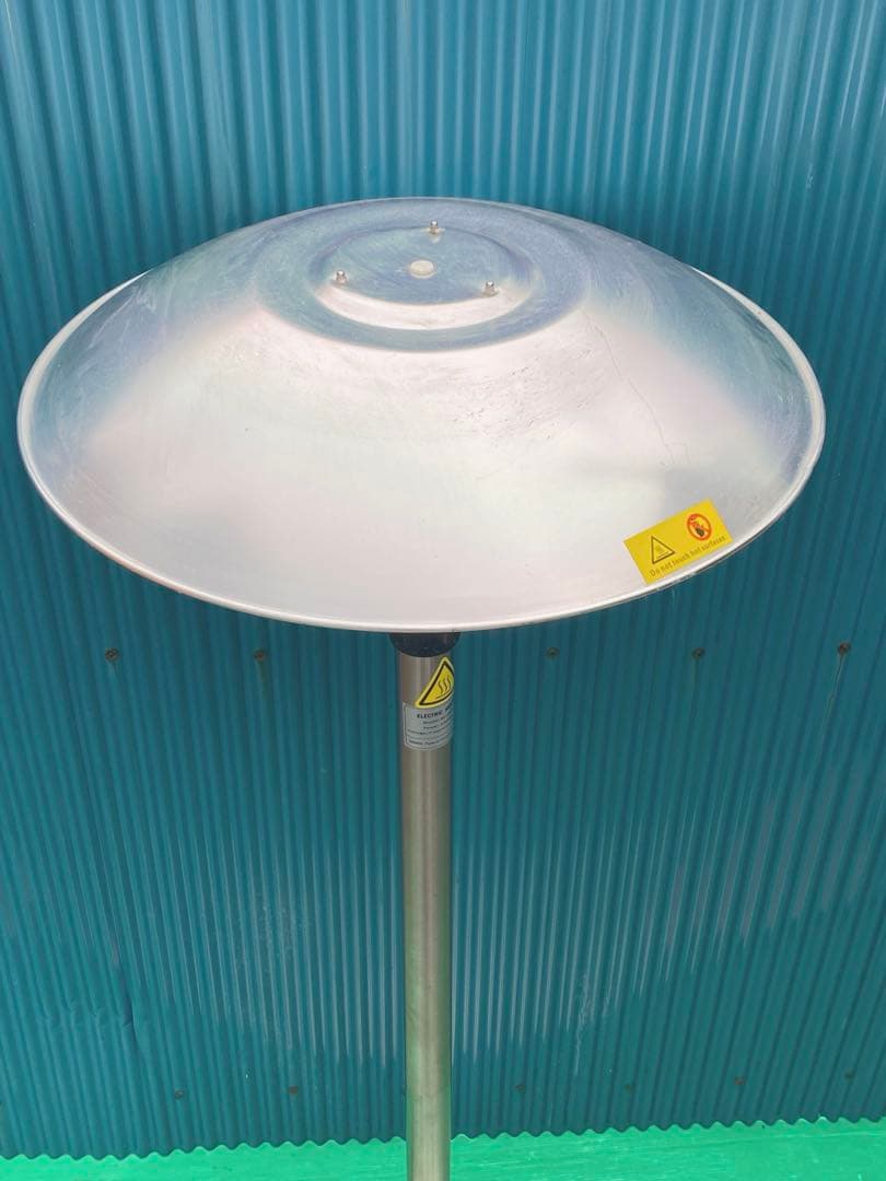 パラソルパティオヒーター(テーブル無タイプ)【UFO君】の電源は110Ｖ60HZ